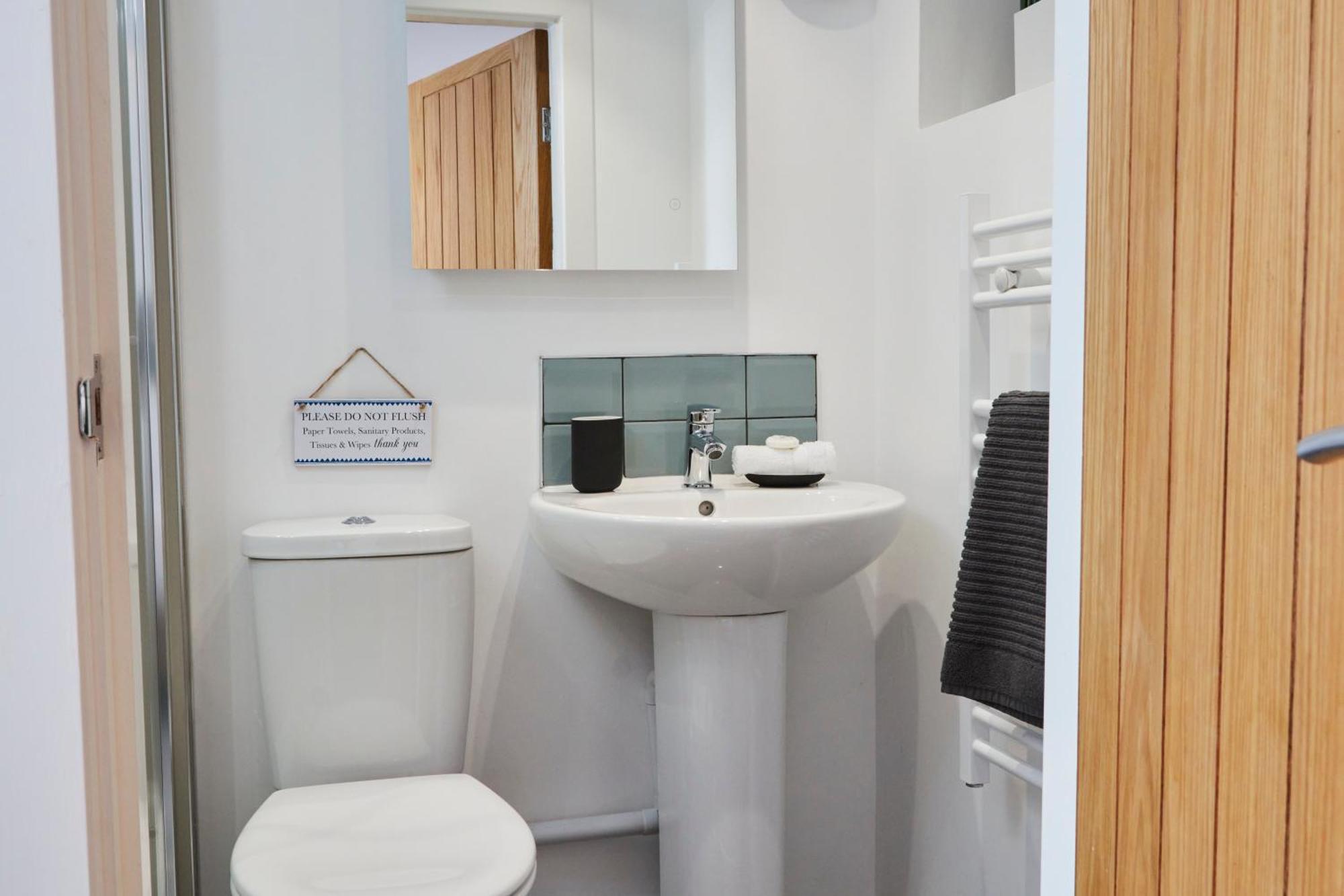 Gateway Mews - Serviced Apartments 케그워스 외부 사진
