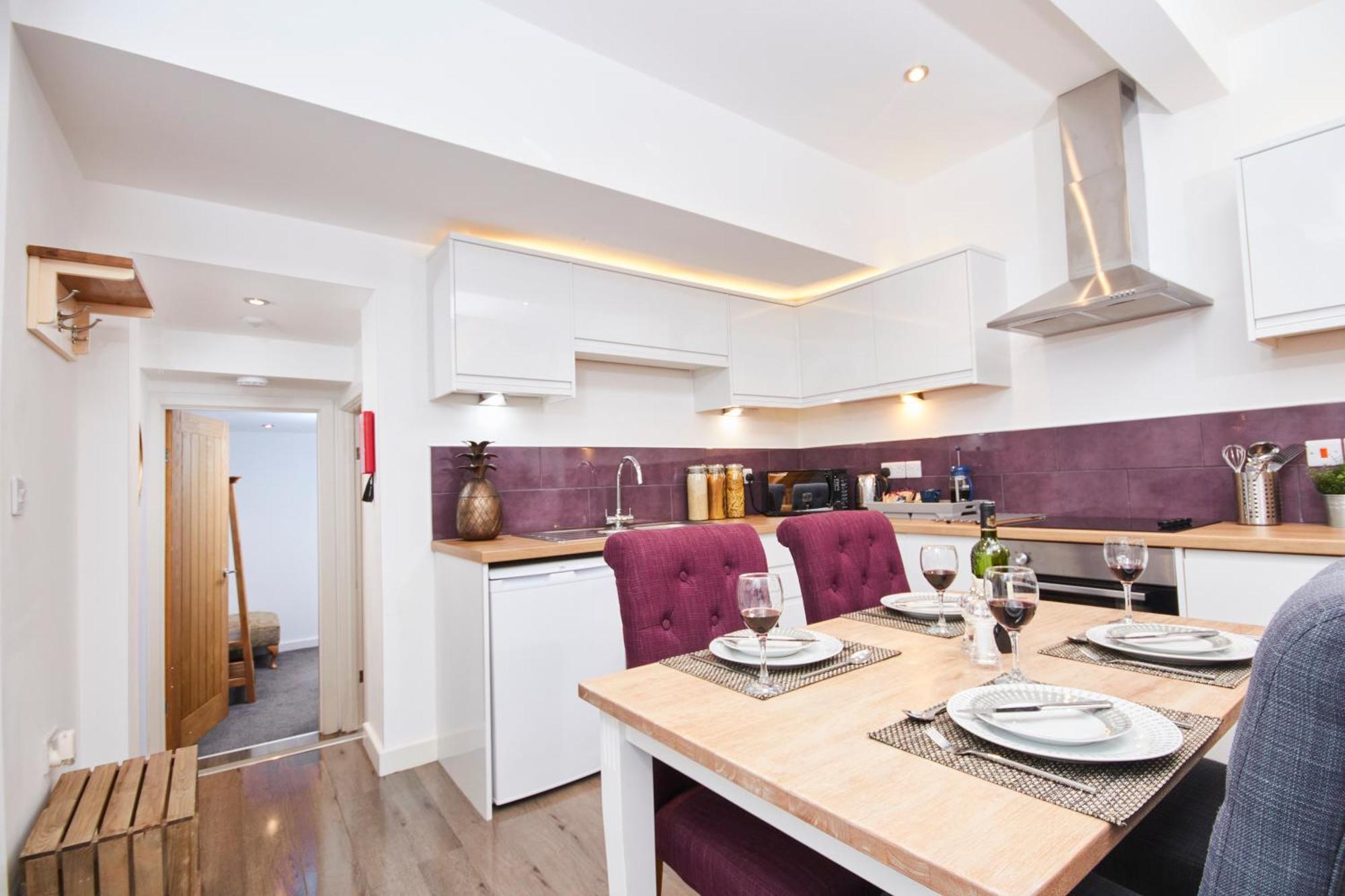 Gateway Mews - Serviced Apartments 케그워스 외부 사진