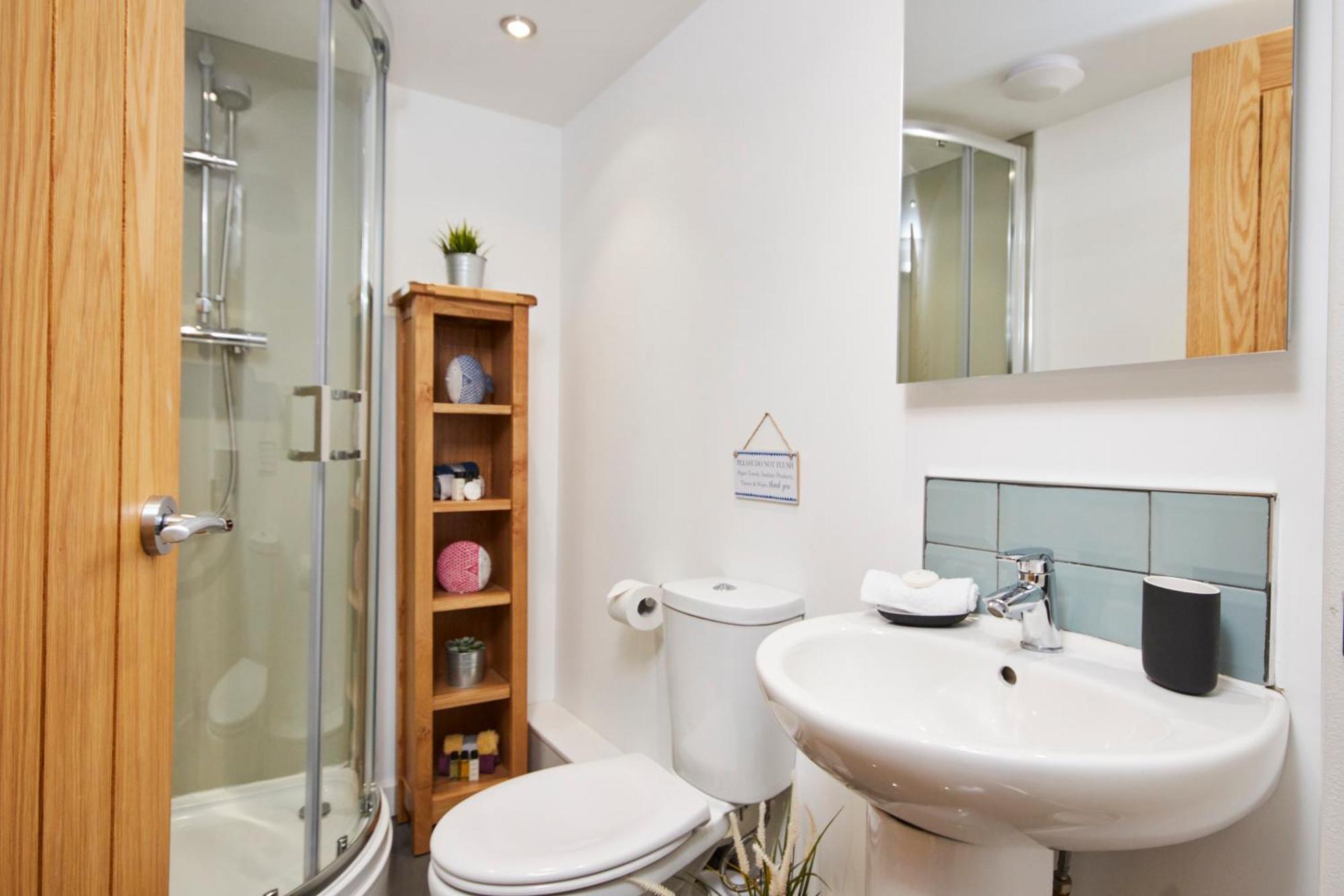 Gateway Mews - Serviced Apartments 케그워스 외부 사진