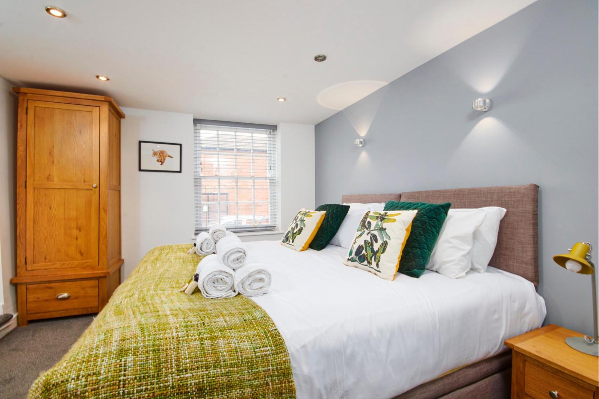 Gateway Mews - Serviced Apartments 케그워스 외부 사진